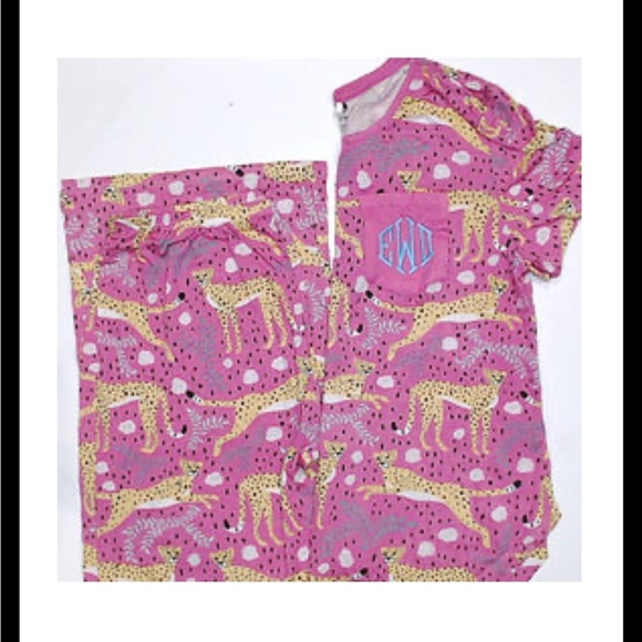 NWTS Pink Leopard Party Matching Pajama Set made by MarleyLilly. Women’s size XL - Picture 2 of 10